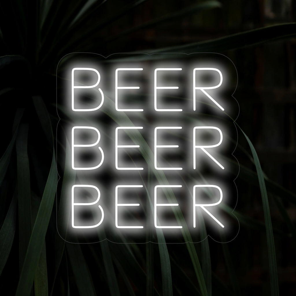 Ζωντανή φωτεινή επιγραφή LED με τις λέξεις Beer Beer Beer radiant σε κλασικό σενάριο. ιδανικό για διακόσμηση τοίχου μπαρ στο σπίτι.