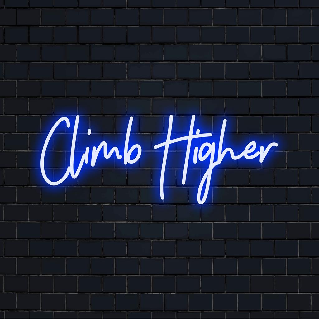 Προσαρμοσμένη πινακίδα νέον LED που διαβάζει Climb Higher σε κομψή γραμματοσειρά με λαμπερές μπλε αποχρώσεις, ιδανική για κίνητρα για τέχνη τοίχου.
