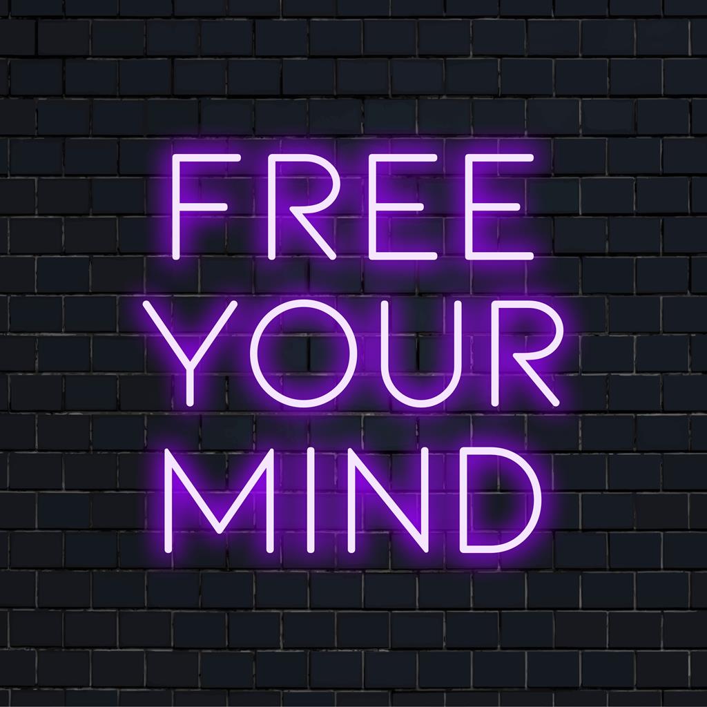 LED-neoonmärk fraasiga Free Your Mind, mis ilmestab kunstilist valgustust ja kaasaegset õhkkonda.