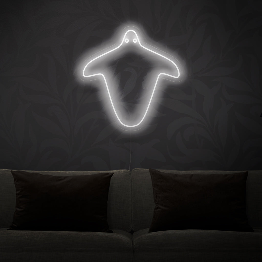"Ghost Neon Sign" - Glødende med spektral allure, perfekt til halloween-tema indretning og spillelokaler, der fremkalder et strejf af mystik.