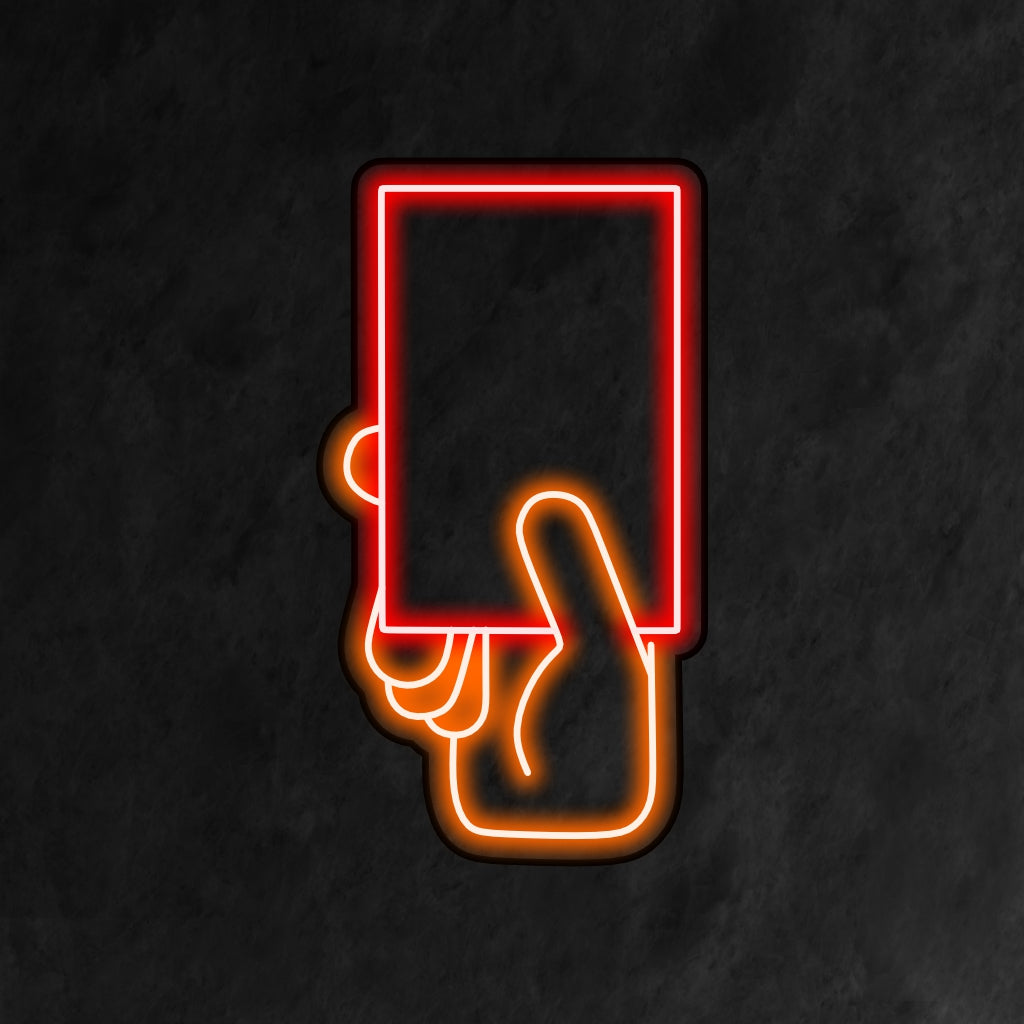 Το "Referee Holding A Red Card Neon Sign" απεικονίζει μια δυνατή στιγμή, προσθέτοντας μια τολμηρή και ανταγωνιστική πινελιά στο εσωτερικό σας με αθλητικό θέμα."
