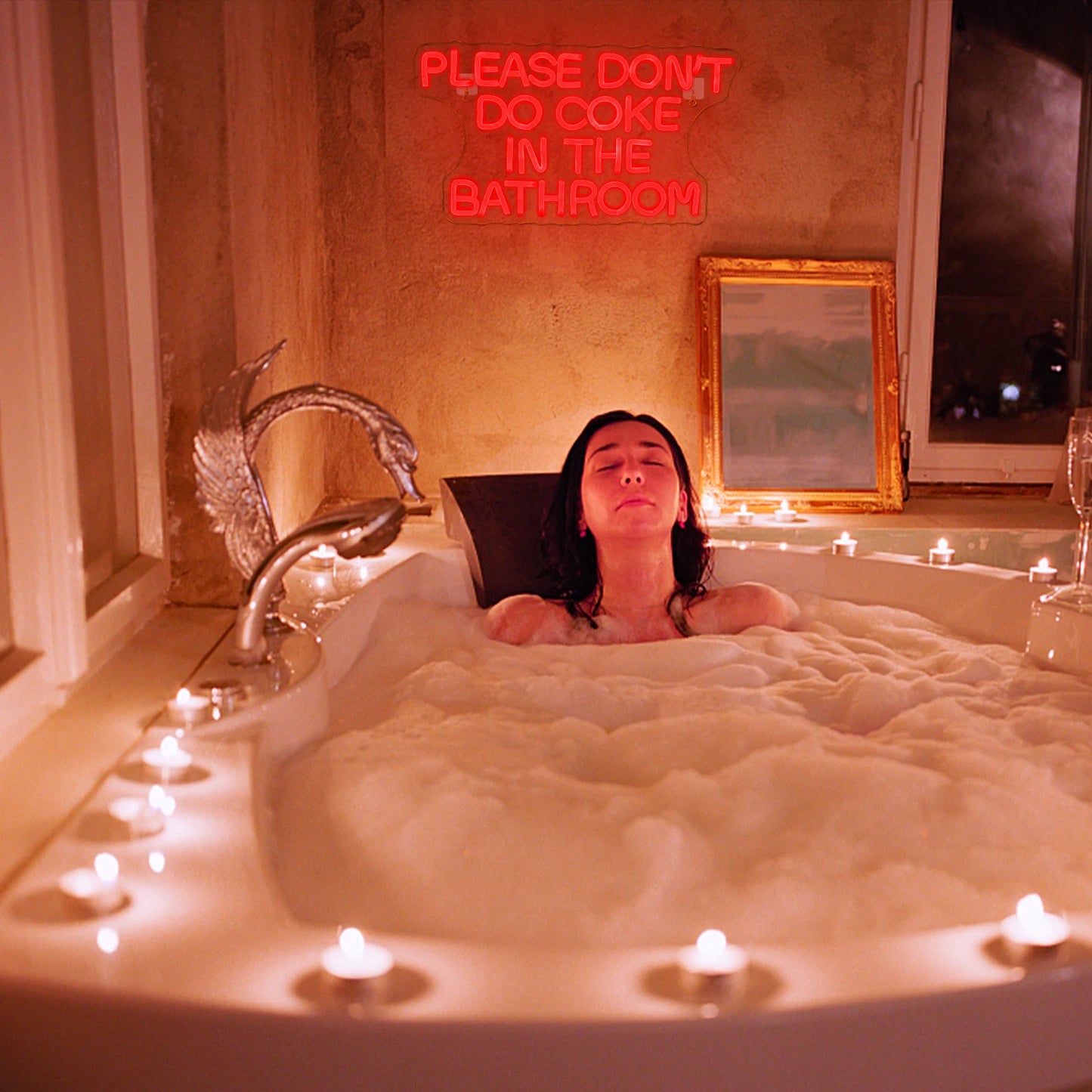 Ärge kasutage vannitoas koksi. 5 V USB LED-neoonmärk – eelarvesõbralik