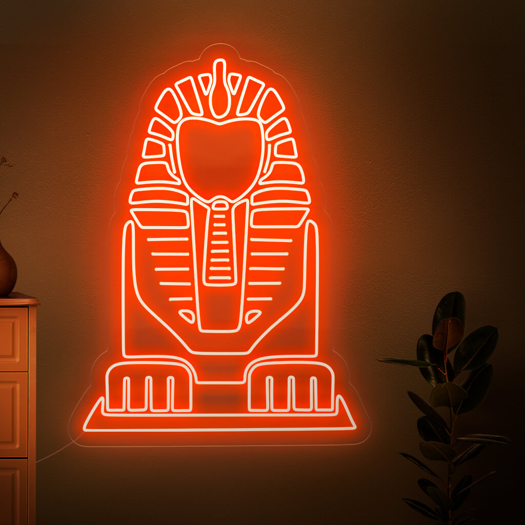 Un'affascinante insegna al neon raffigurante una Sfinge, perfetta per un arredamento a tema egizio, che emana una luce vibrante e accattivante.