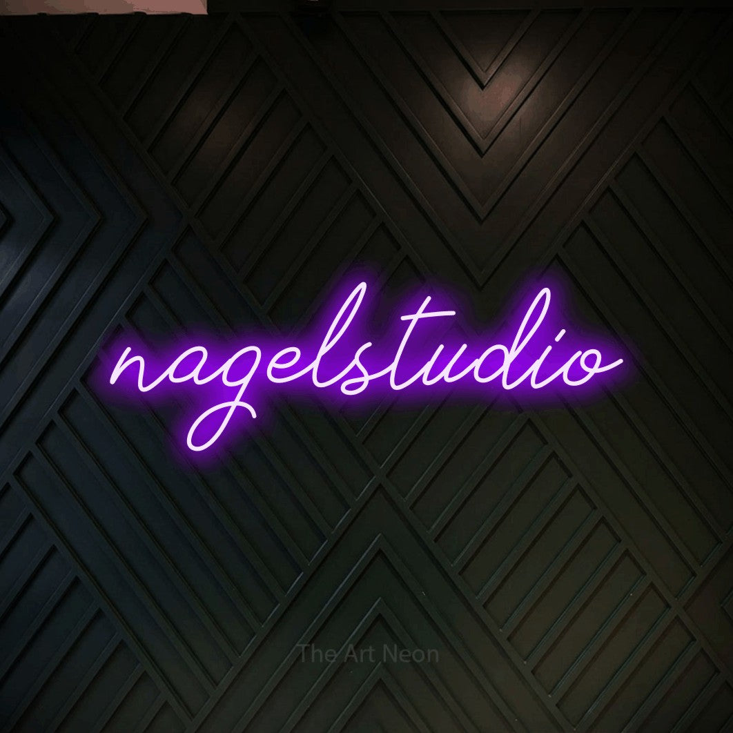LED neon sign reading “nagelstudio”, arranged in a single line.