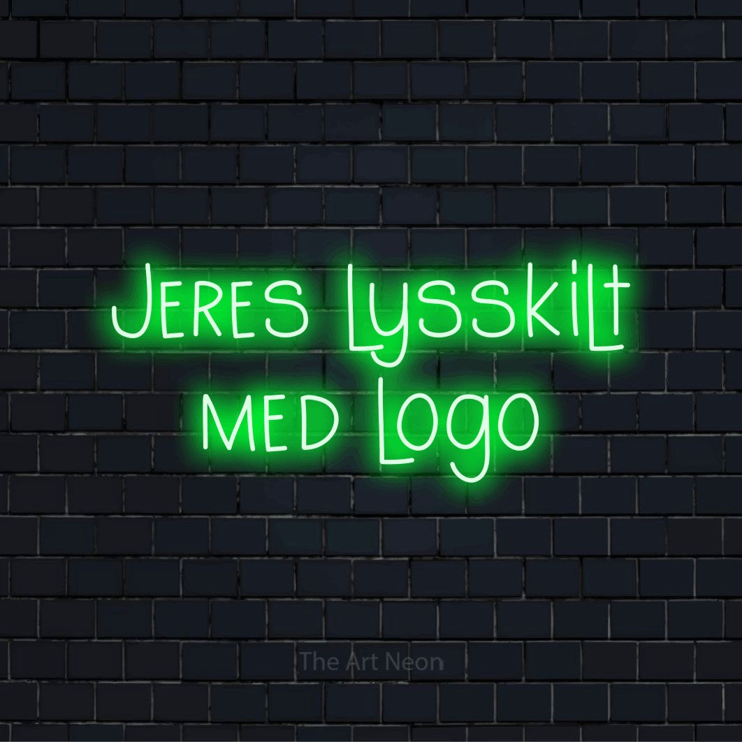 Personligt neonskilt med teksten “Jeres lysskilt med logo” på en sort murstensvæg