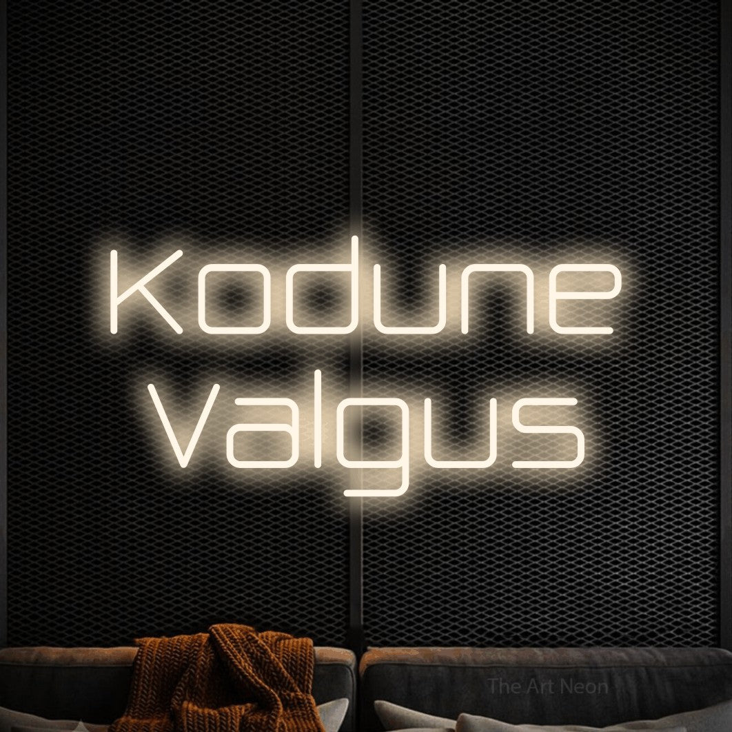 LED neon sign reading “Kodune Valgus”, arranged in 2 lines.