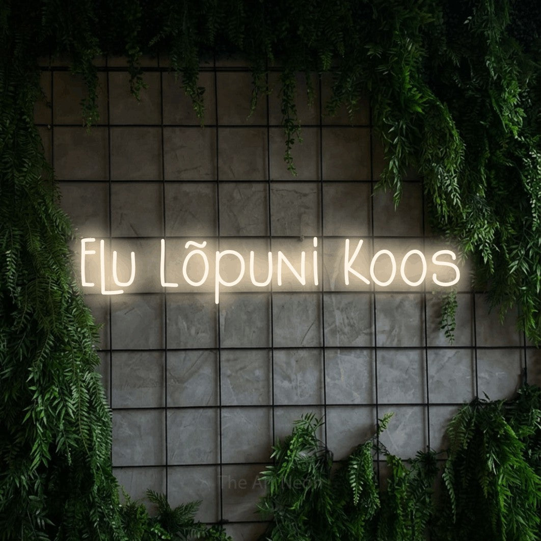 LED neon sign reading “Elu Lõpuni Koos”, arranged in a single line.