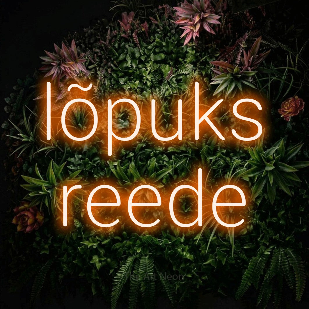 LED neon sign reading “lõpuks reede”, arranged in 2 lines.