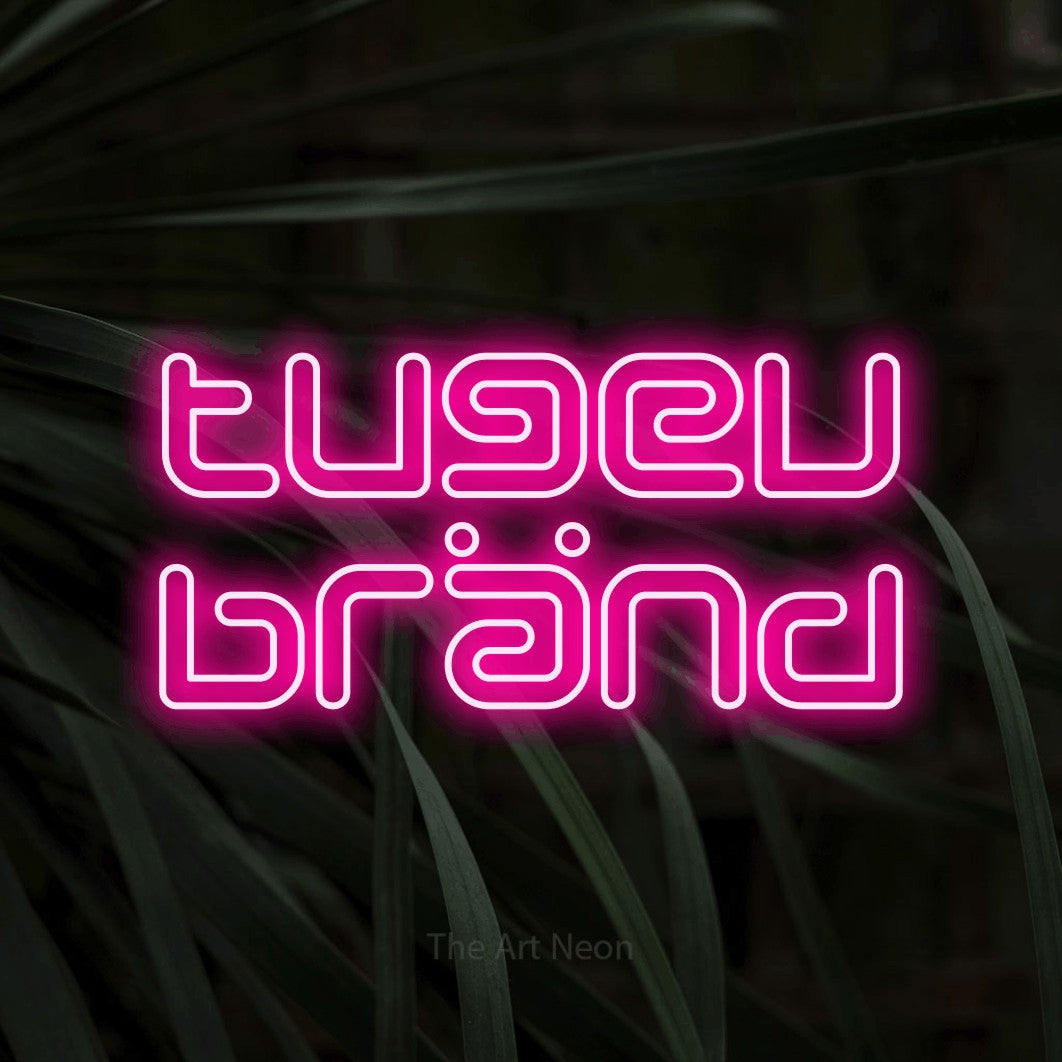 LED neon sign reading “tugev bränd”, arranged in two lines.