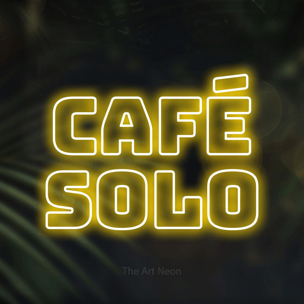 LED neon sign reading “CAFÉ solo”, arranged in 2 lines.