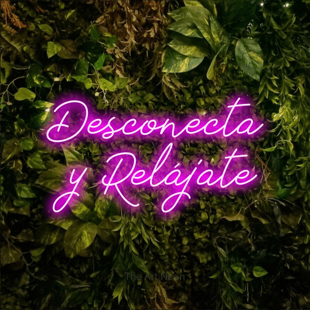 LED neon sign reading “Desconecta y Relájate”, arranged in 2 lines.
