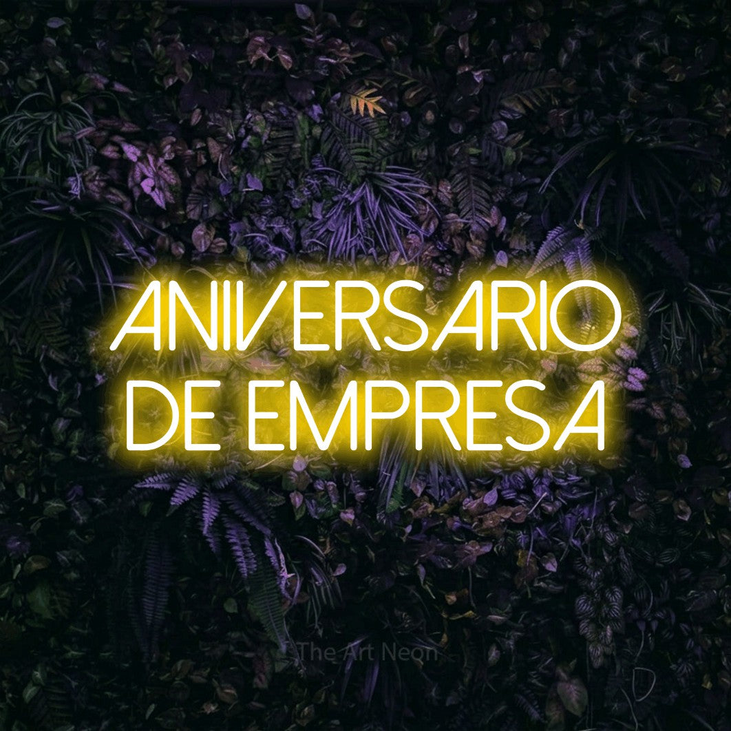 LED neon sign reading “ANIVERSARIO DE EMPRESA”, arranged in 2 lines.