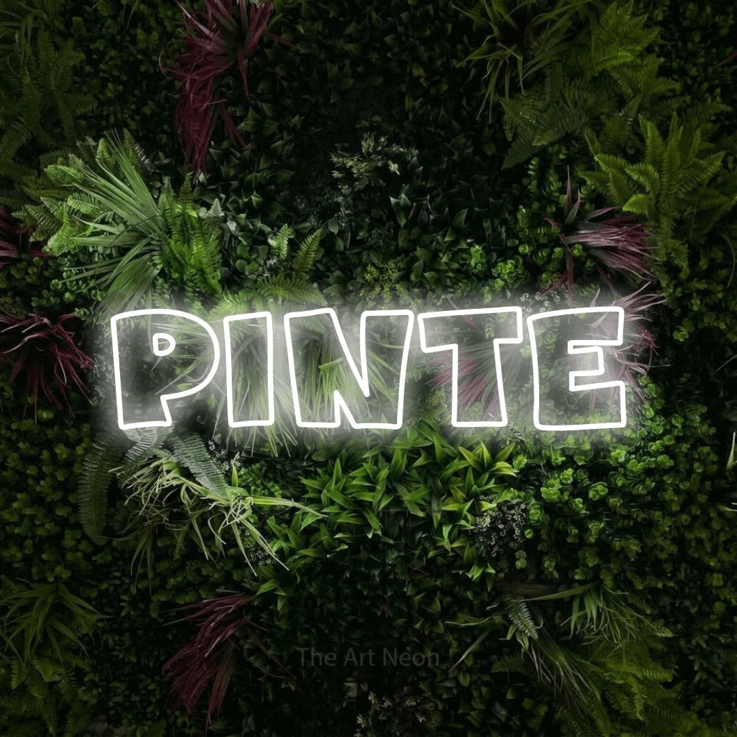 LED neon sign reading “pinte”, arranged in a single line.