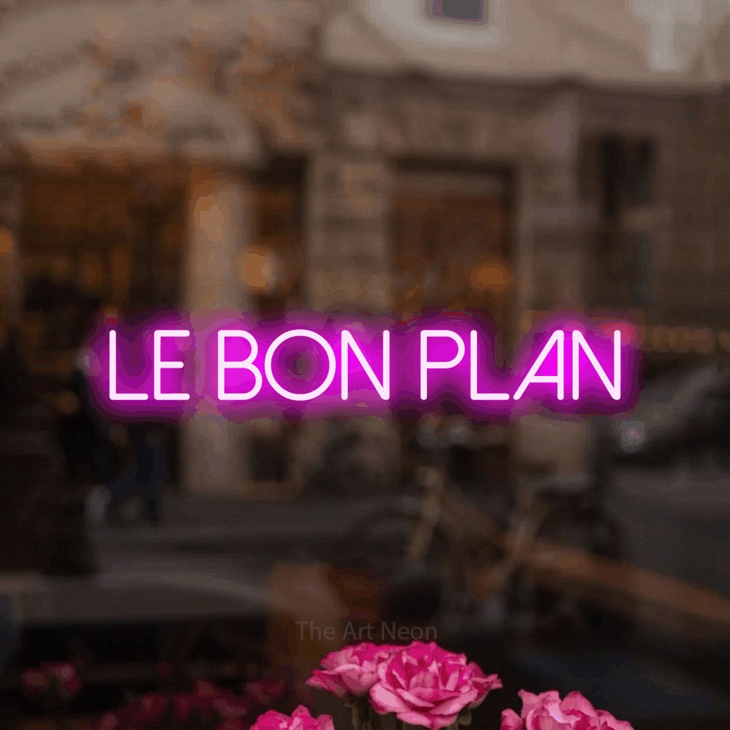 LED neon sign reading “le bon PLAN”, arranged in a single line.
