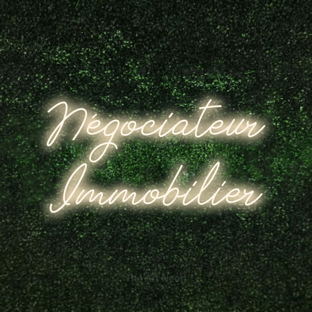 LED neon sign reading “Négociateur Immobilier”, arranged in 2 lines.