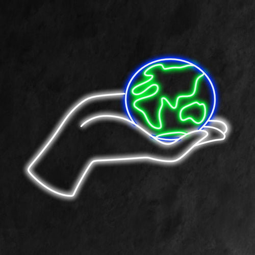 A "Hand Holding the Planet Neon Sign" környezetbarát és hatásos kiegészítője a belső térnek. Neonfény, amely a bolygóval való törődést és a környezettudatosságot szimbolizálja.