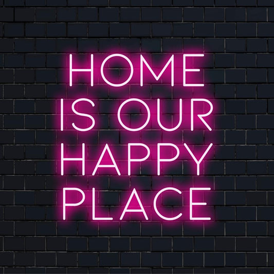 Semn cu neon cu LED care afișează Home Is Our Happy Place, perfect pentru a adăuga o strălucire caldă și o notă personală decorului tău.