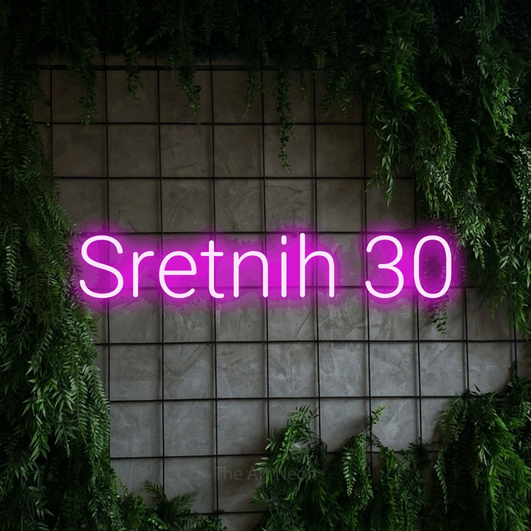 LED neon sign reading “Sretnih 30”, arranged in a single line.