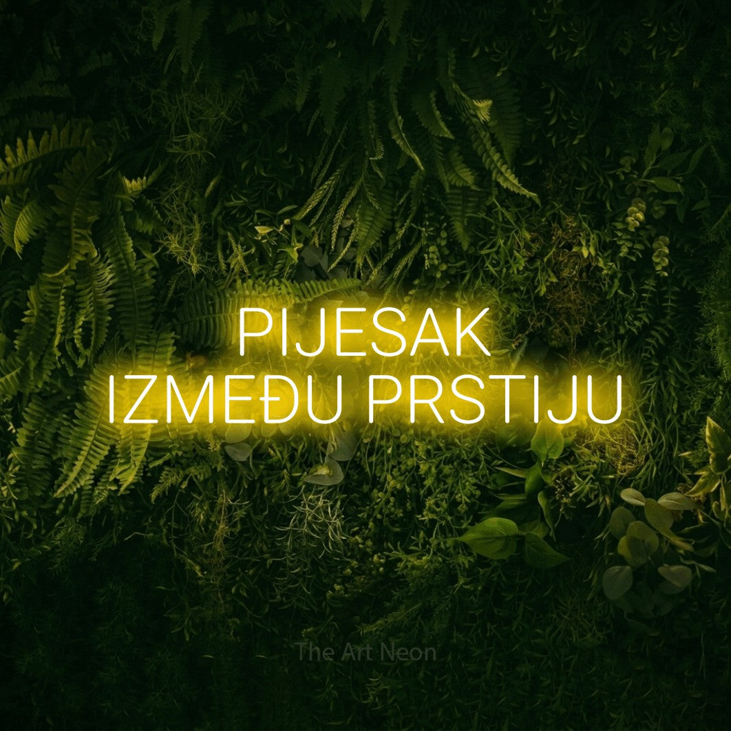 LED neon sign reading “PIJESAK IZMEĐU PRSTIJU”, arranged in two lines.