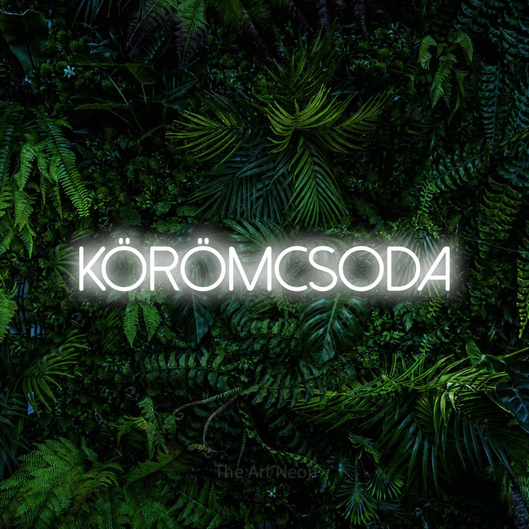 LED neon sign reading “Körömcsoda”, arranged in a single line.
