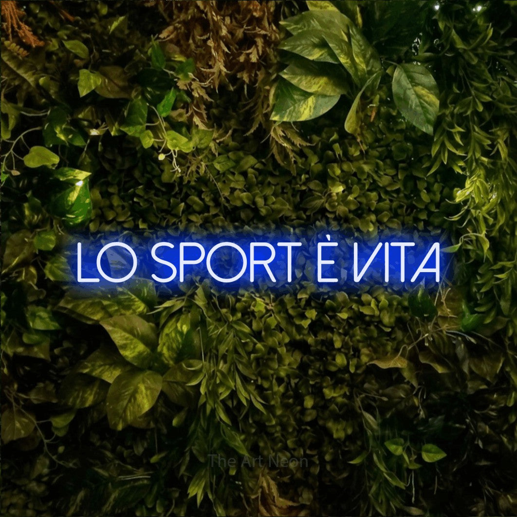 LED neon sign reading “LO SPORT È VITA”, arranged in a single line.