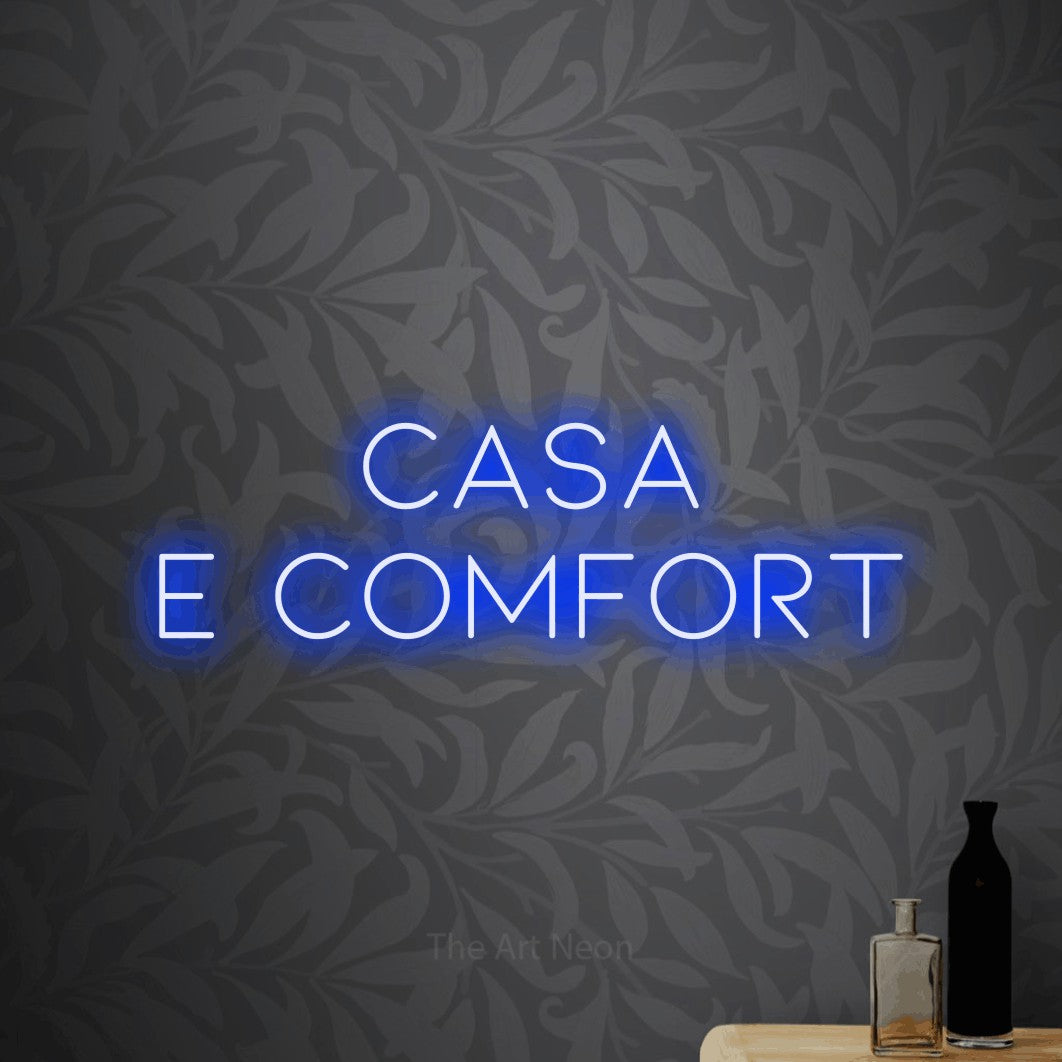 LED neon sign reading “Casa e Comfort”, arranged in 2 lines.