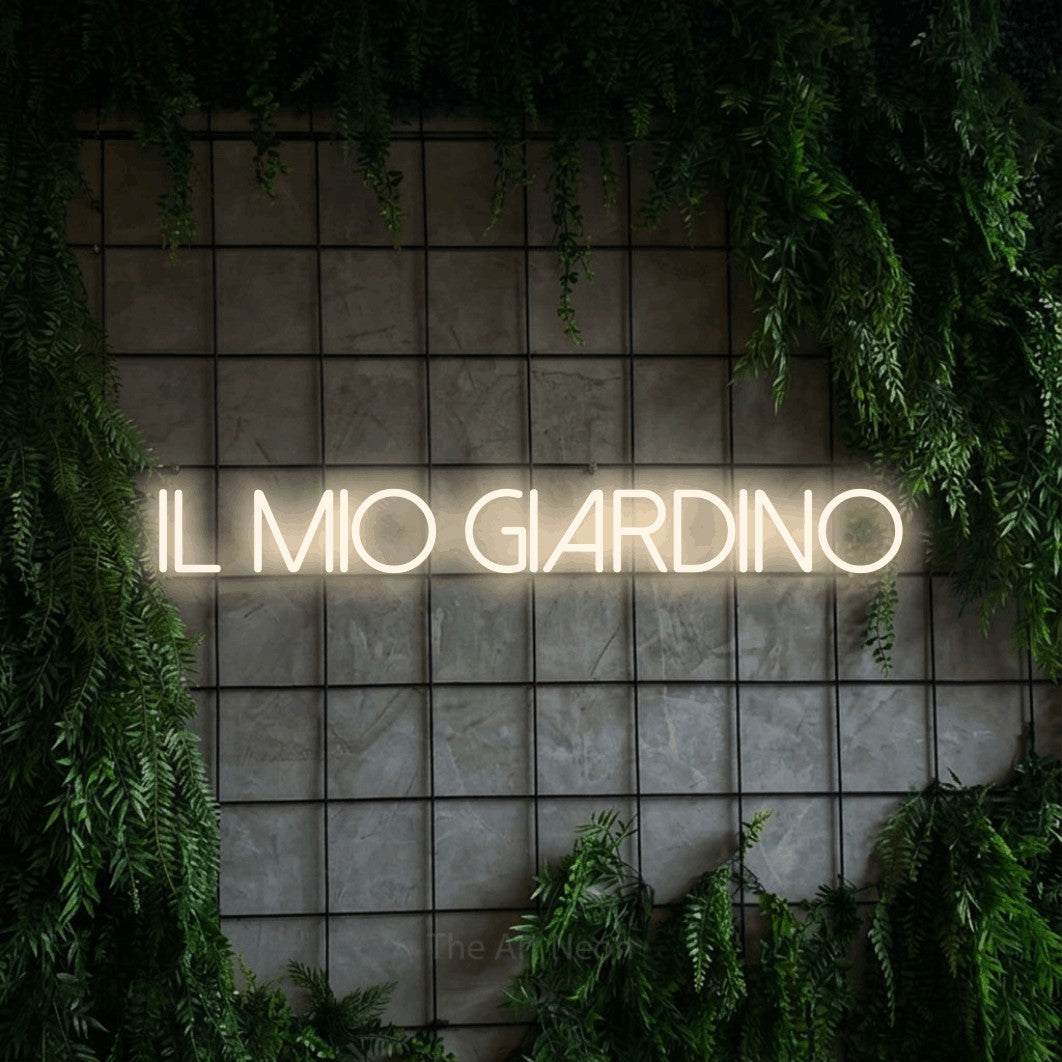 LED neon sign reading “il mio GIARDINO”, arranged in a single line.