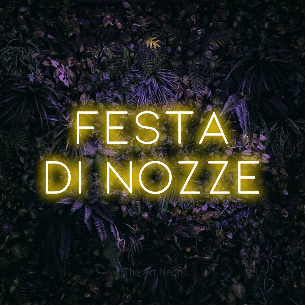 LED neon sign reading “FESTA DI NOZZE”, arranged in 2 lines.