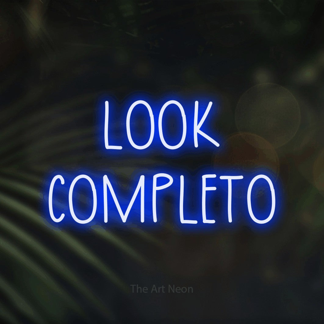 LED neon sign reading “LOOK COMPLETO”, arranged in 2 lines.