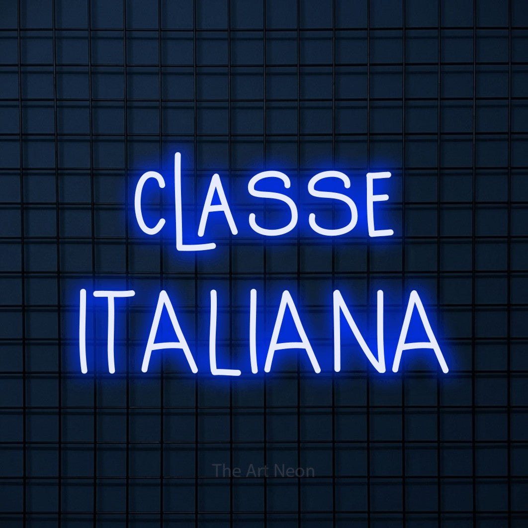 LED neon sign reading “classe ITALIANA”, arranged in 2 lines.