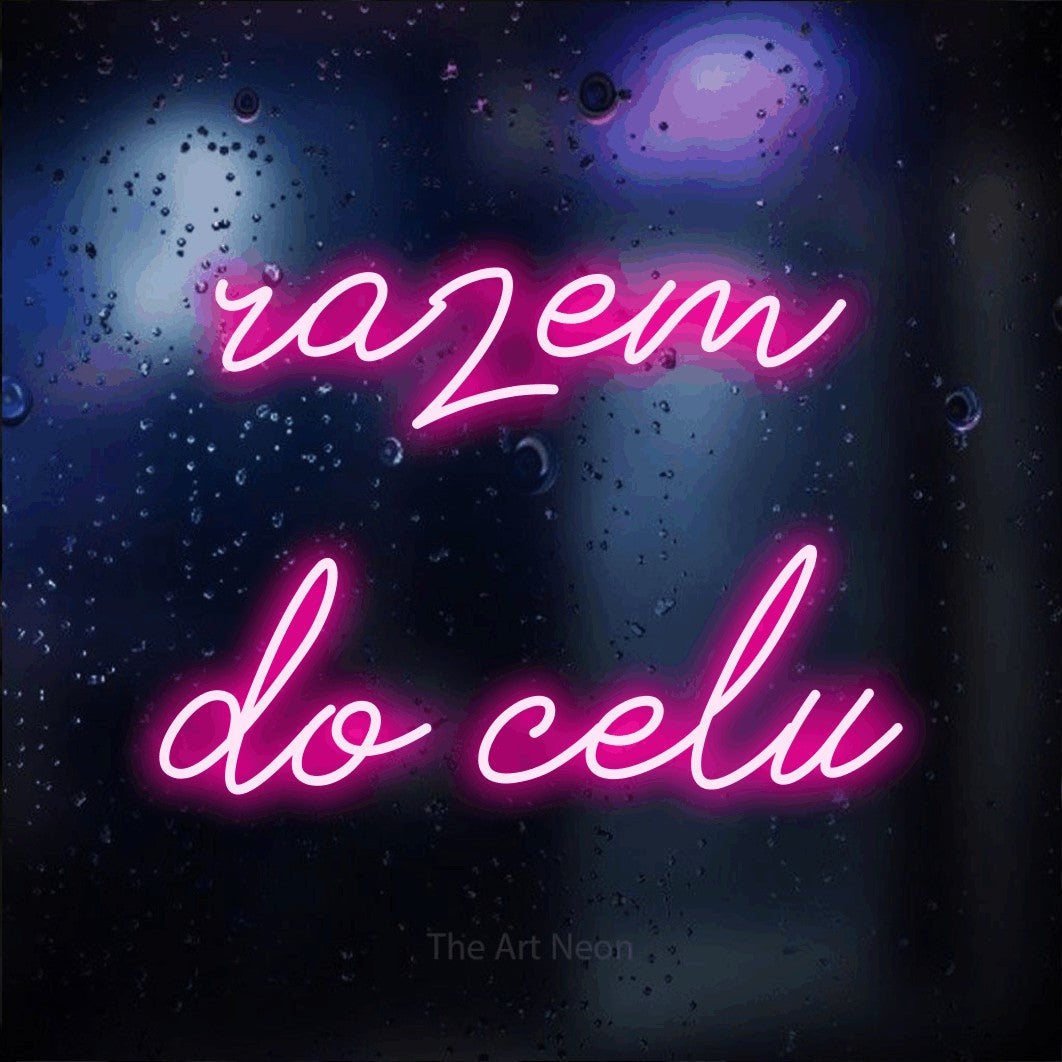 LED neon sign reading “razem do celu”, arranged in two lines.