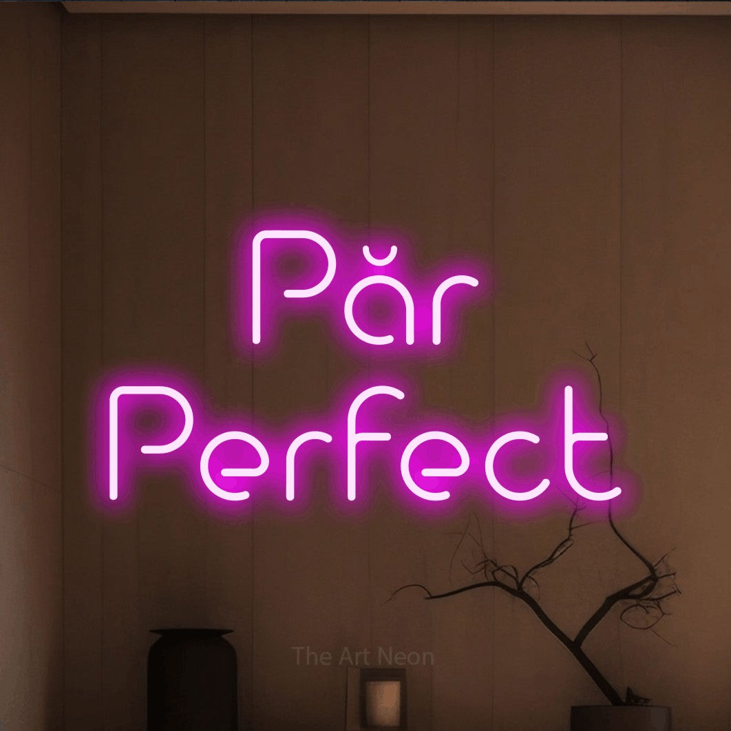 LED neon sign reading “Păr Perfect”, arranged in two lines.