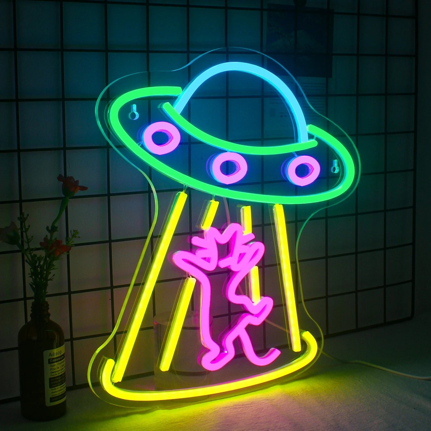 Spaceship 5V Mini USB LED Neon Sign - Budget Friendly