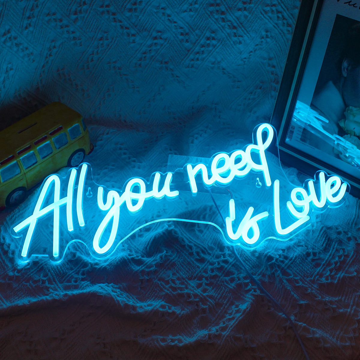 All You Need Is Love 5V USB LED Leuchtschild - Preisgünstig