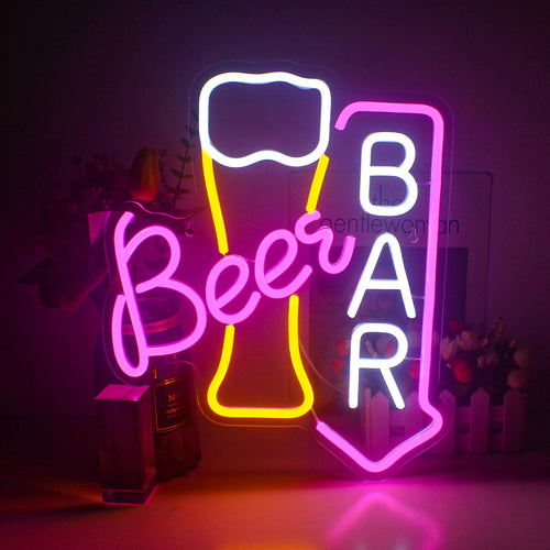 Un vibrante letrero de neón LED que muestra la palabra "Beer Bar" en letras mayúsculas y negrita.