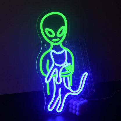 Green Alien 5V Mini USB  LED Neon Sign - Budget-Friendly