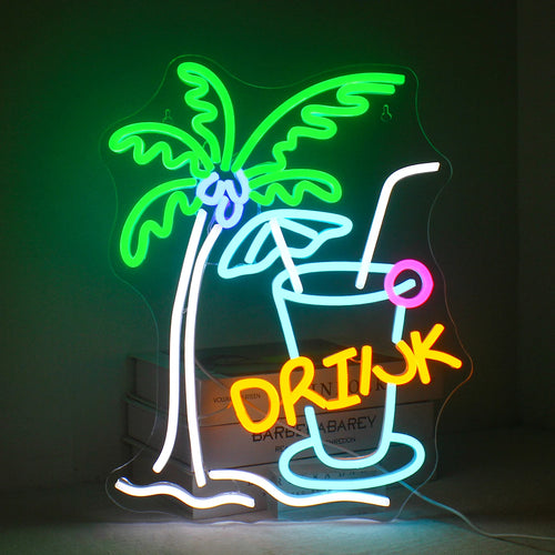 Imaginea prezintă un panou cu neon LED vibrant, în formă de băutură de plajă tropicală.