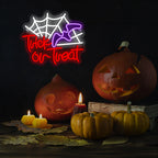 Trick or Treat – Paučina i vještičji šešir – LED neonski natpis (5 V USB)