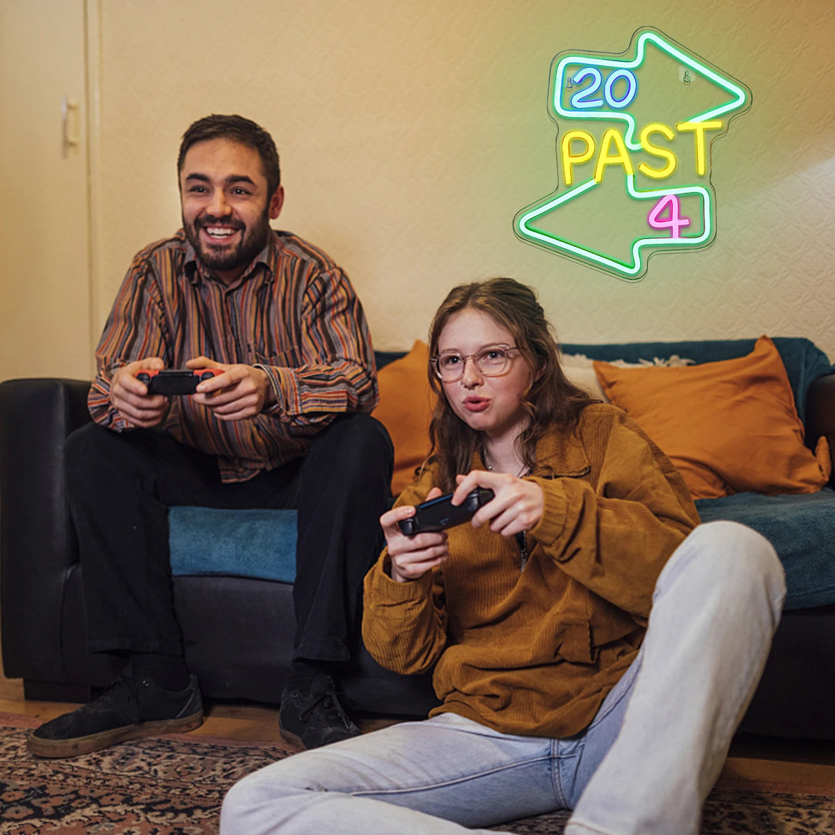 20 PAST 4 – Protilehlé šipky – světelný LED neonový nápis (5 V USB)