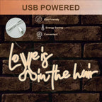 Love is in the hair – Nožnice začlenené do písma – LED neónová reklama (5 V USB)