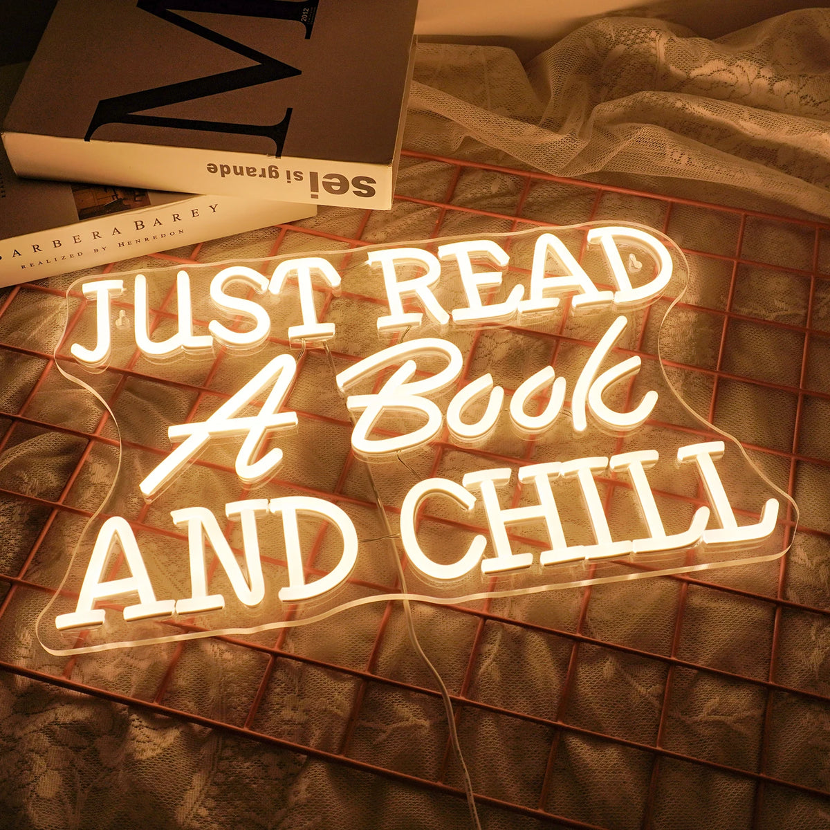 Just Read A Book And Chill – LED-neon felirat (5 V USB)
