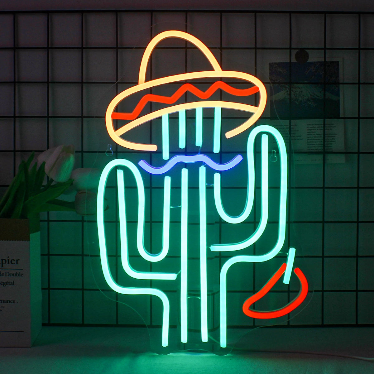 Une enseigne au néon LED vibrante en forme de cactus.
