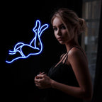 Čutne ženske noge – LED neonska dekoracija (5 V USB)