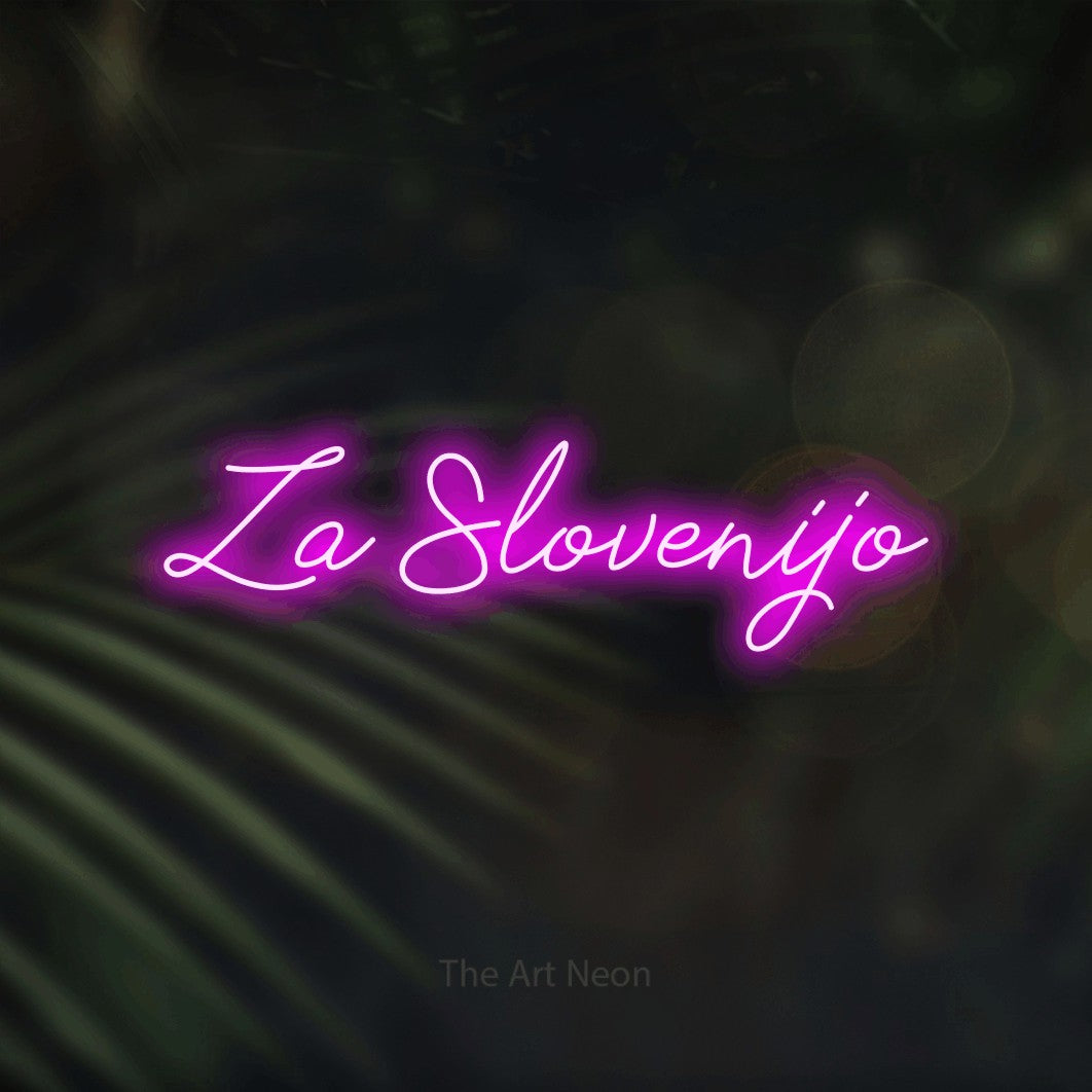 LED neon sign reading “Za Slovenijo”, arranged in a single line.