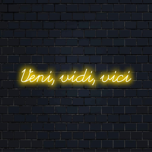 Enseigne au néon LED personnalisée avec Veni, Vidi, Vici, parfaite pour ajouter une touche unique à n'importe quel décor.